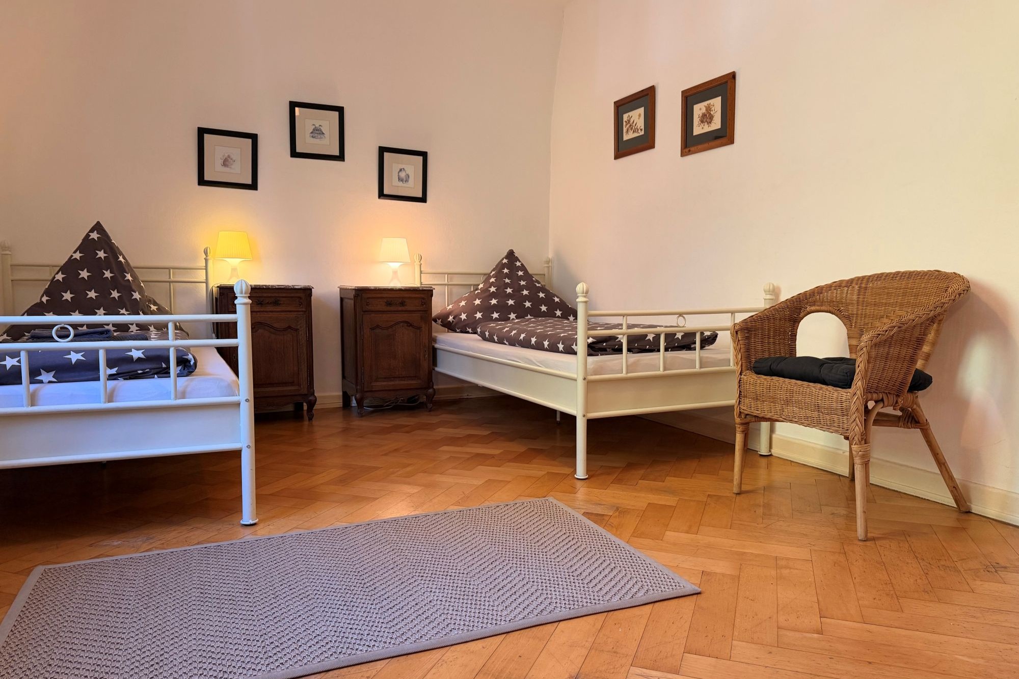 3Raum Wohnung - Schlafen, Arbeiten