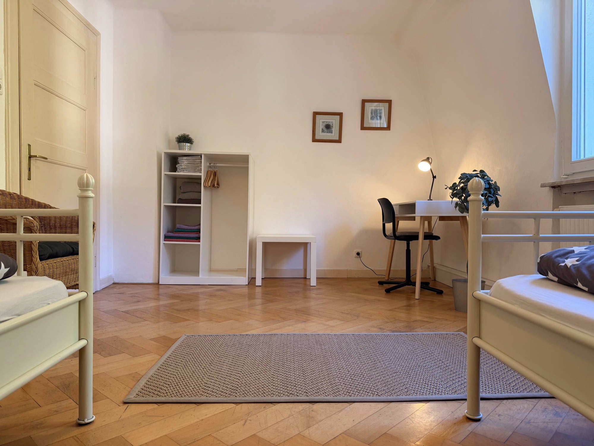 3Raum Wohnung - Schlafen, Arbeiten
